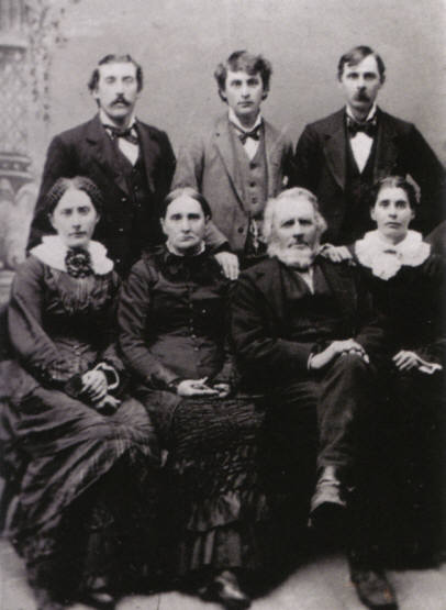 Lansford, Laura ja perhe
